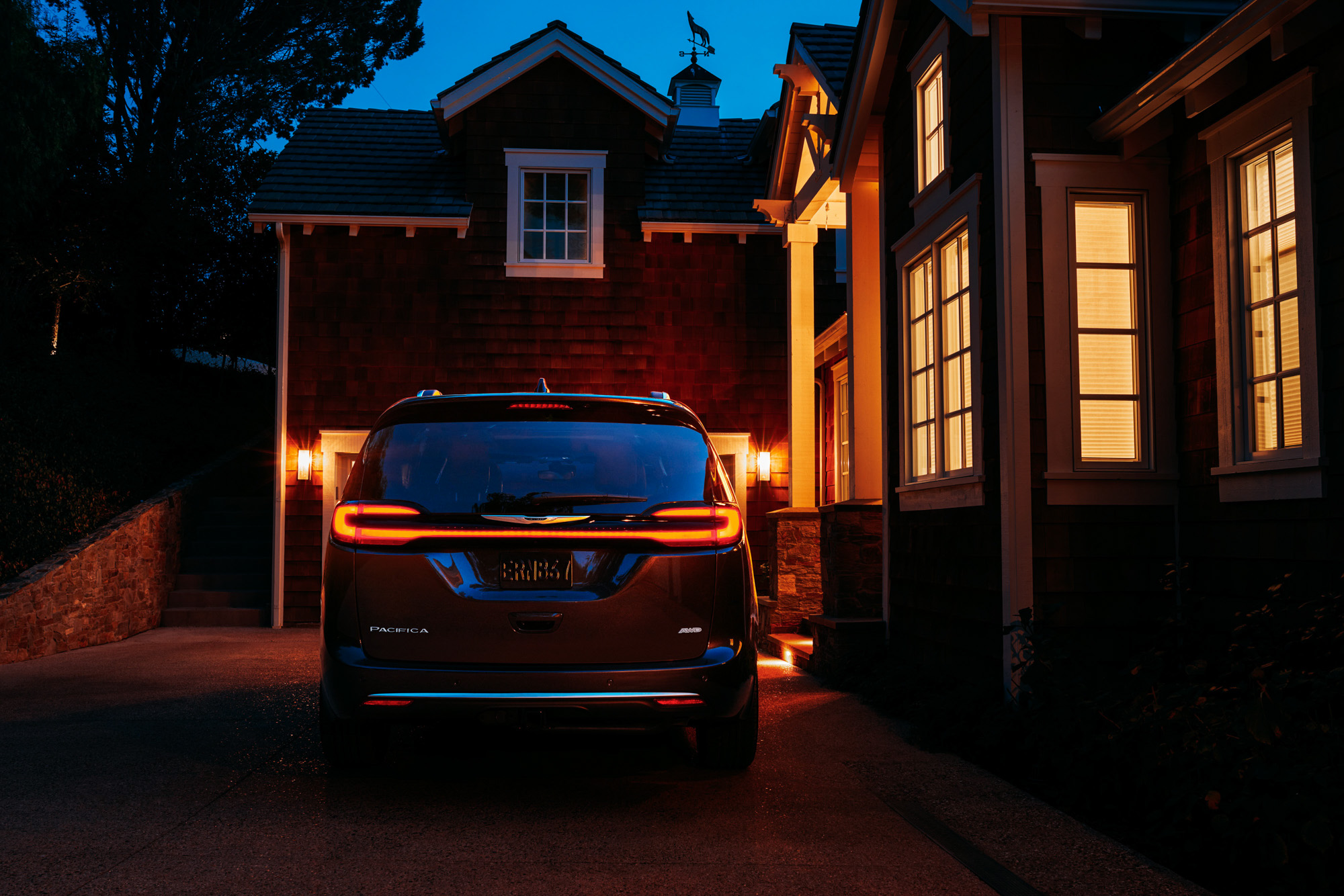 Los Angeles commercial photographer Caleb Kuhl's lifestyle car photography for Chrysler Pacifica
