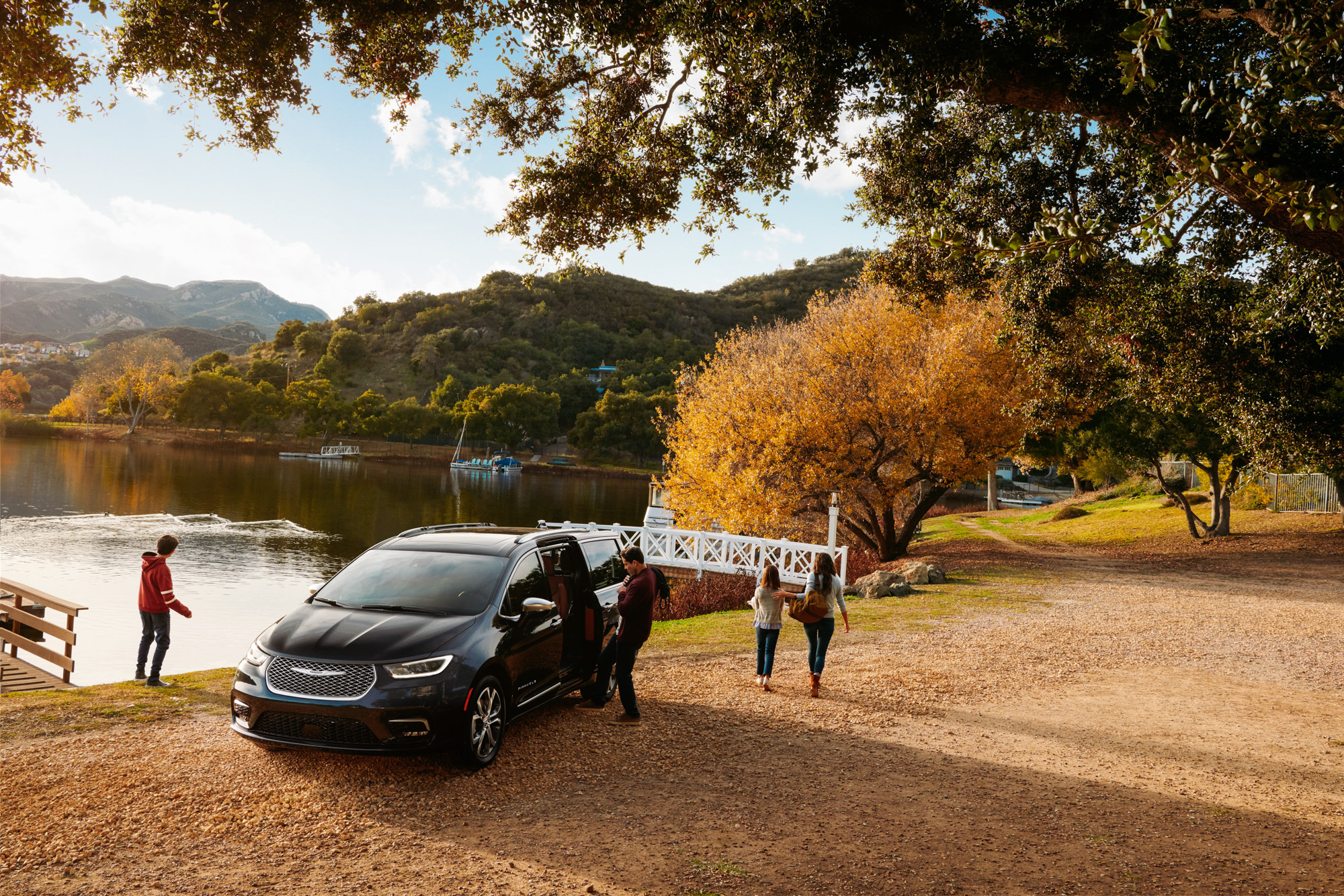 Los Angeles commercial photographer Caleb Kuhl's lifestyle car photography for Chrysler Pacifica