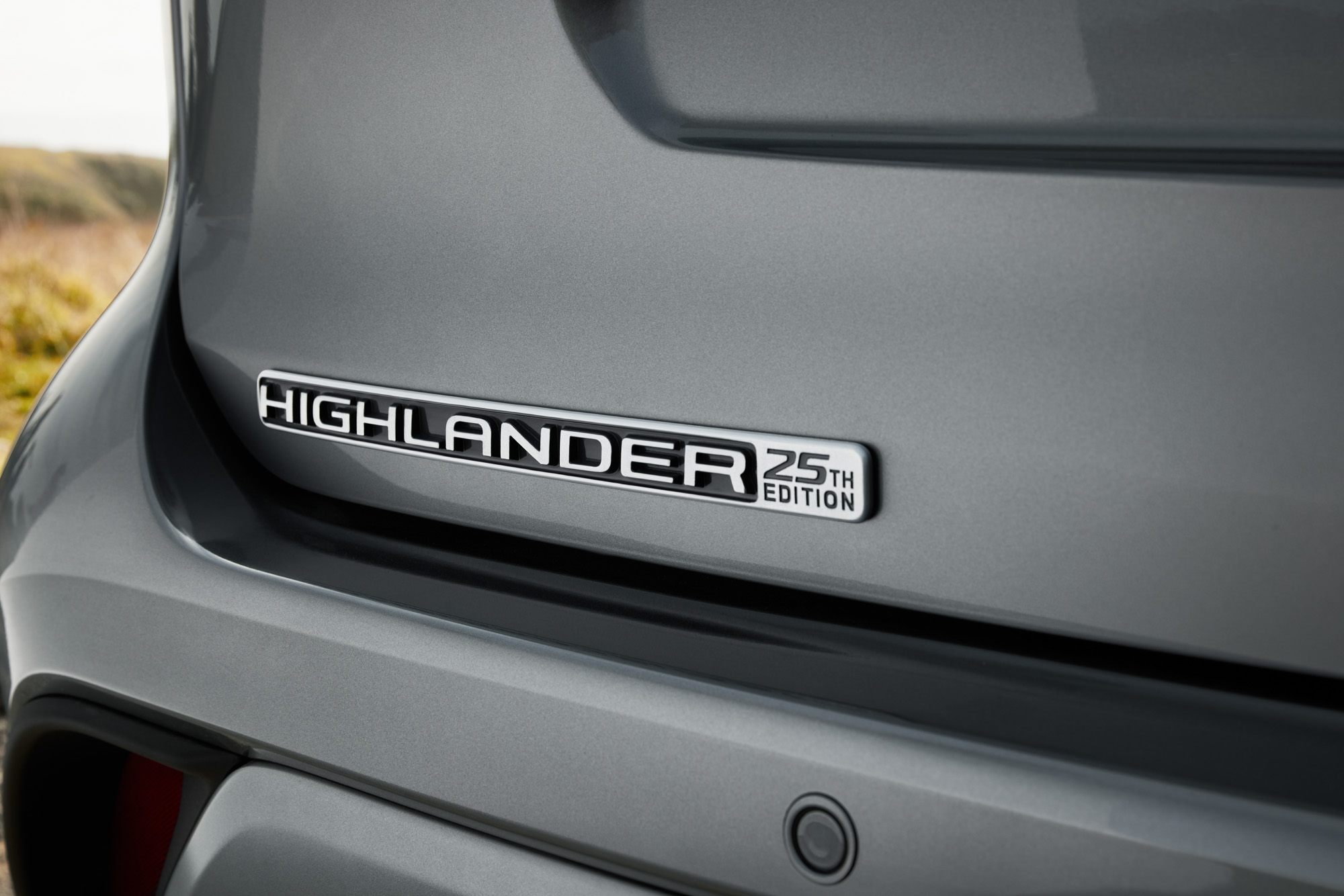 Los Angeles car photographer Caleb Kuhl photographs the toyota higlander in a lifestyle automotive campaign