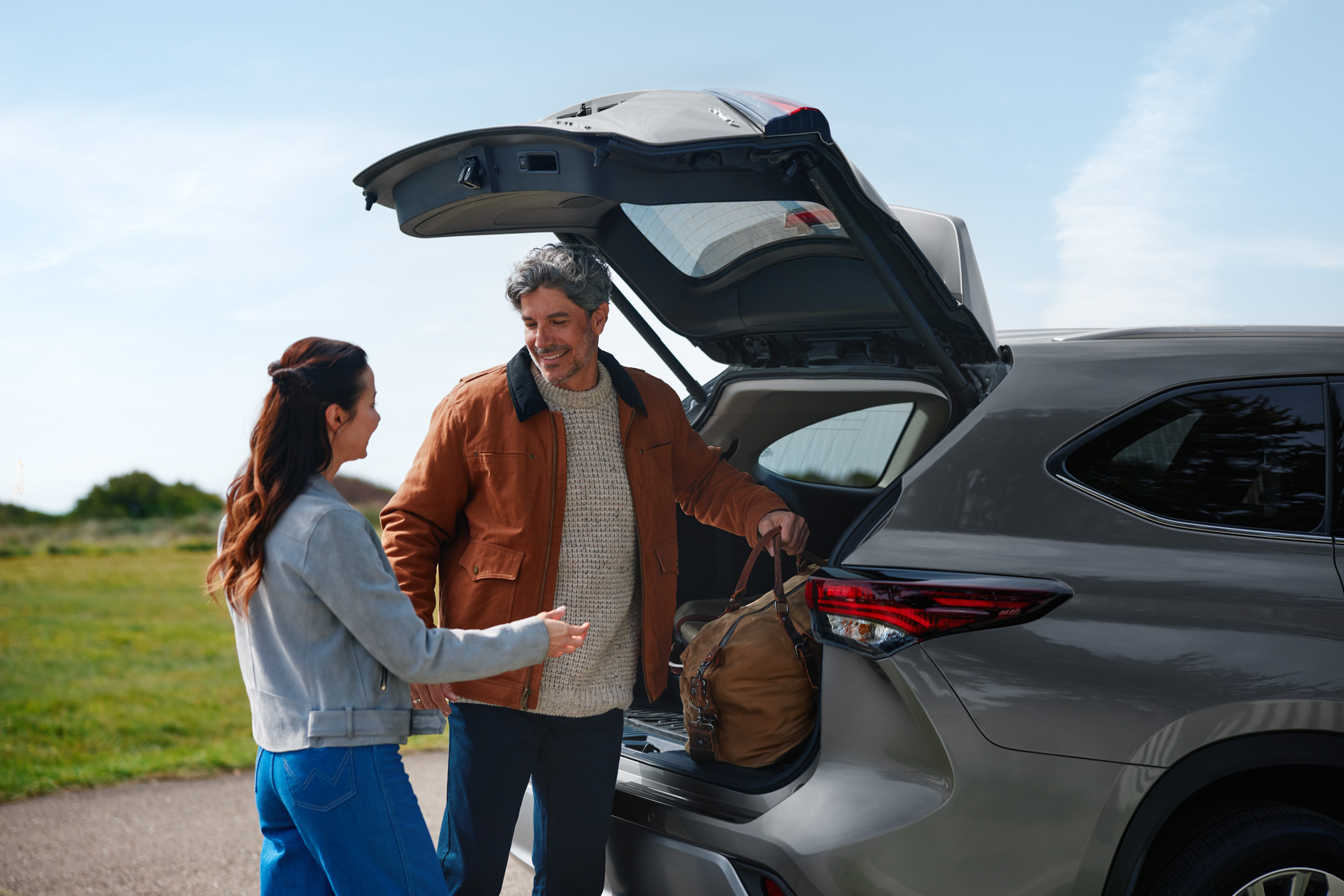 Los Angeles car photographer Caleb Kuhl photographs the toyota higlander in a lifestyle automotive campaign